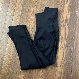 Lulu lemon black capri pants